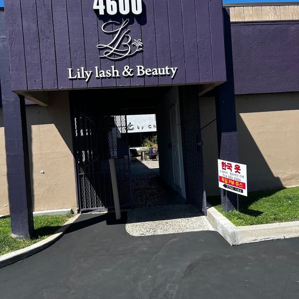 3D Eyebrows - permanent makeup in Buena Park, CA
