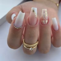 7 Salon Suites - permanent makeup work