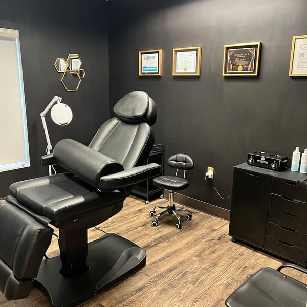 Alkhemy Beauty LLC - permanent makeup in Lapeer, MI