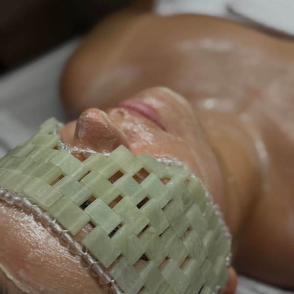 Aura Beauty - permanent makeup in Kenosha, WI