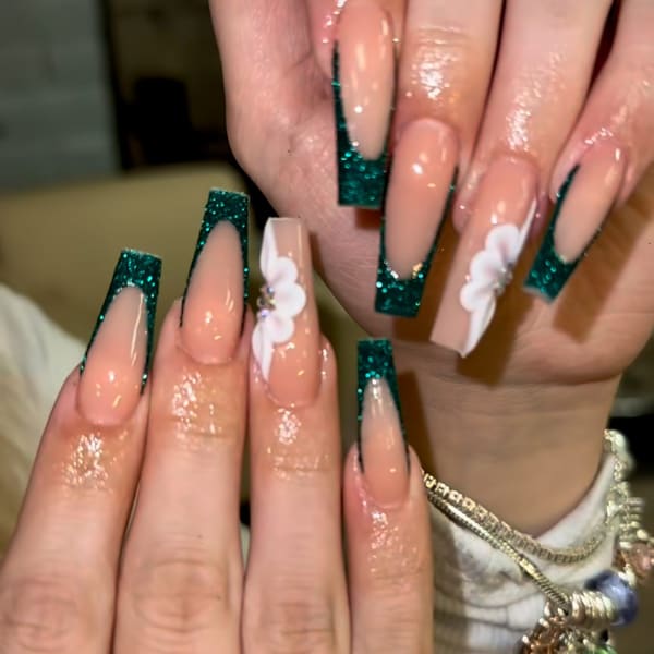 Avanti Salon - permanent makeup in Sparks, NV
