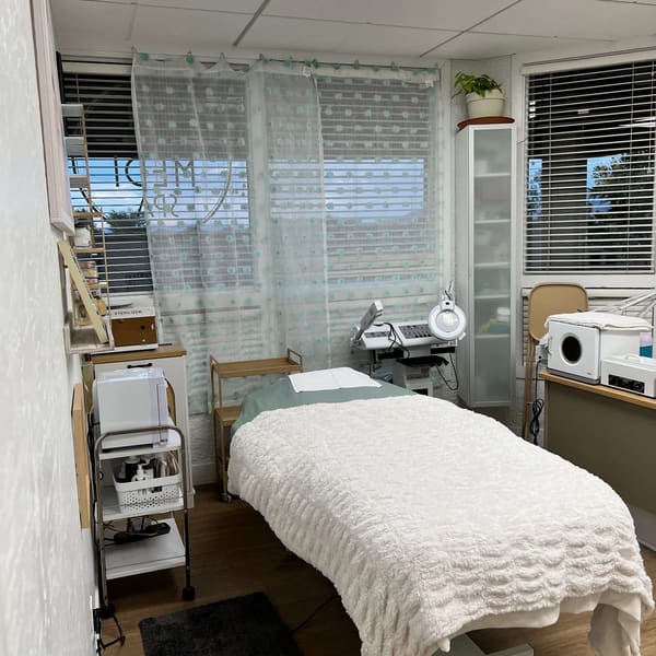 Bare Lacquer - permanent makeup in Scottsdale, AZ