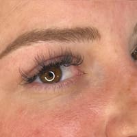 Bladed Brow - permanent makeup work