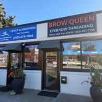 BROW QUEEN Eyebrow Threading and Microblading - permanent makeup work