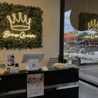 Brow Queen Tolou - permanent makeup work