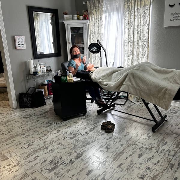 Butterfly Kisses Eyelash Extension & Brow Bar - permanent makeup in Dewey, AZ