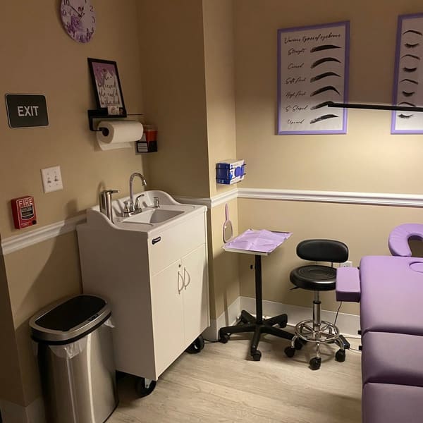 Cute In The Face Llc - permanent makeup in Latham, NY