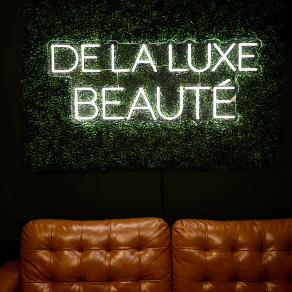 De La Luxe Beauté - permanent makeup in Las Vegas, NV