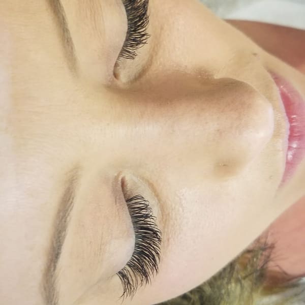 Debra Dee's Lavish Lashes - permanent makeup in Vancouver, WA