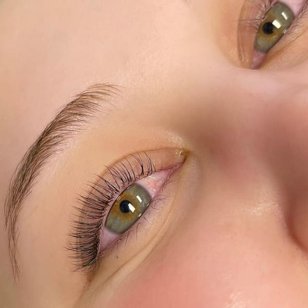 Dee Esthetics - permanent makeup in Kent, WA