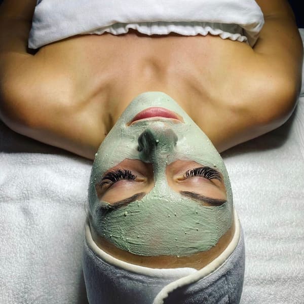 Diana’s Esthetics - Luxury Facials - Makeup - Teeth Whitening - Holistic Skincare Products - permanent makeup in Oak Brook, IL