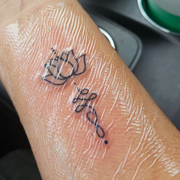 Distinctive Strokes - permanent makeup in Richmond, TX