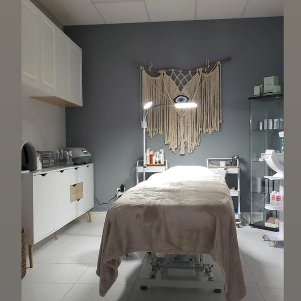 E.S. Cosmetics USA - permanent makeup in Hallandale Beach, FL