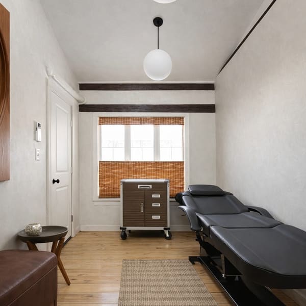 Elena Komer - permanent makeup in Woodstock, NY