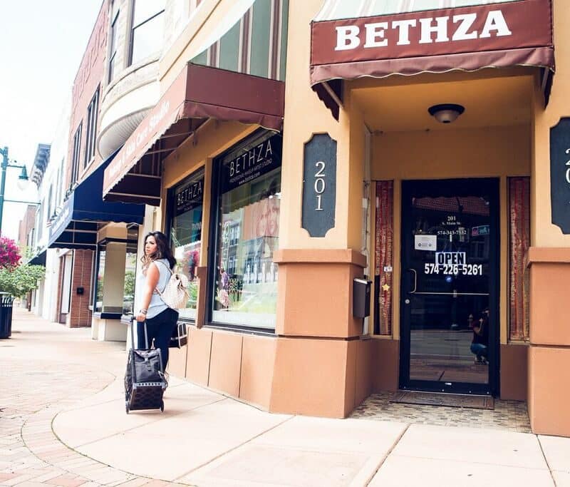 Permanent makeup artists in Elkhart