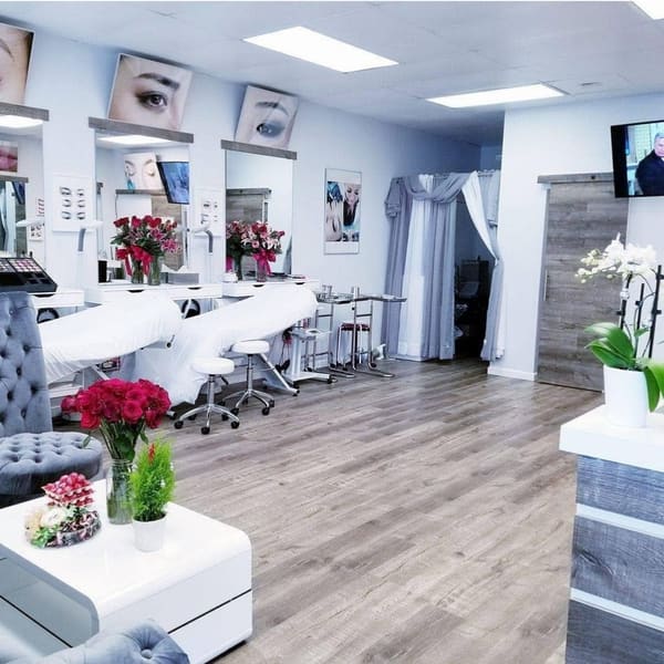 Eyebrows By Donna Tong - permanent makeup in Everett, WA