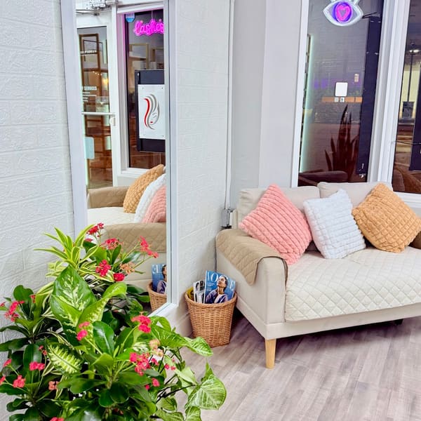 Eyelash salon Miami - permanent makeup in Miami Springs, FL