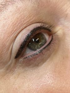 Eyeliner Tattoo result by Jeanette Wirz Permanent Cosmetics & Microblading in Nashville, TN