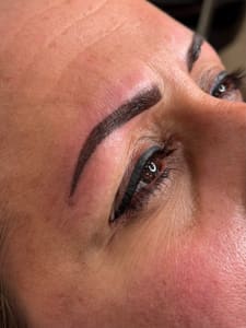 Eyeliner Tattoo result by León Sisters Beauty Salon in Miami, FL