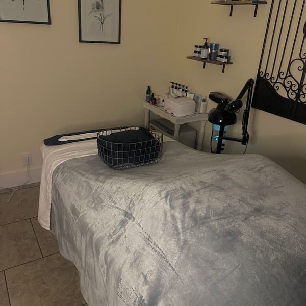 Glow with Jayna - permanent makeup in Middletown, OH