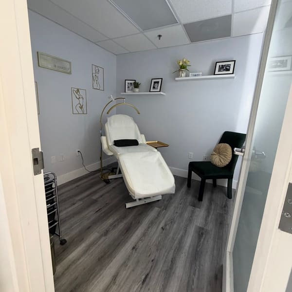 GloWell Atelier - permanent makeup in Miami, FL