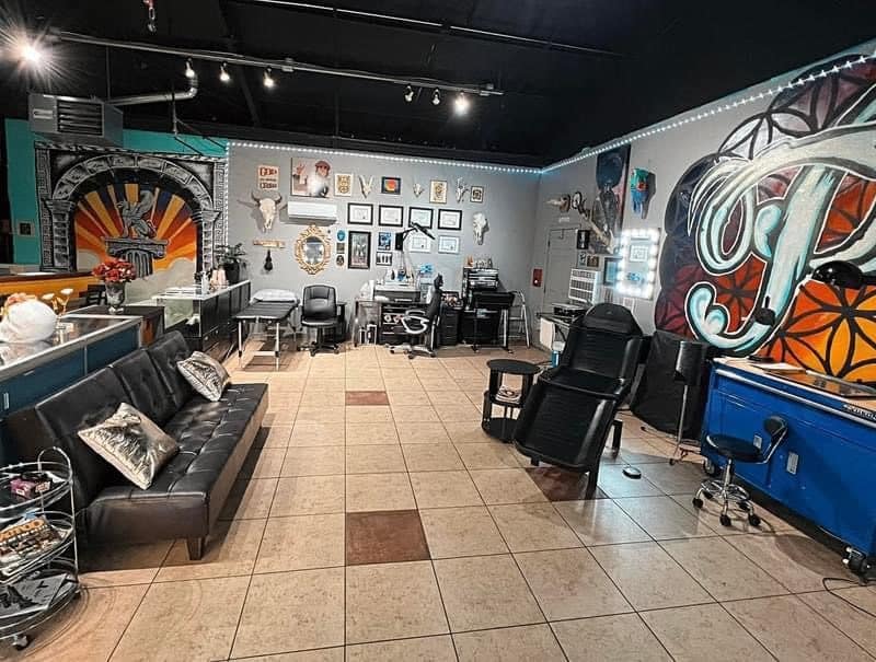 Permanent makeup artists in Kansas City