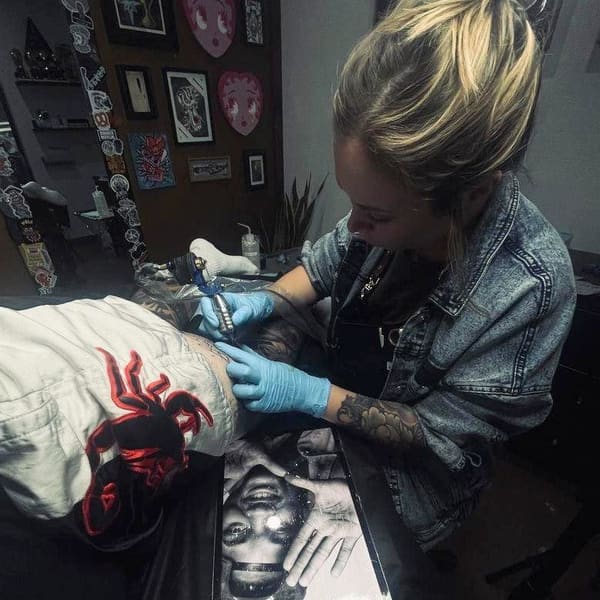 Kelly McLean Tattoo - permanent makeup in Houston, TX