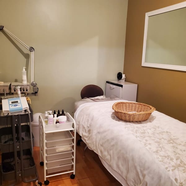 Kim Eunkyung Aesthetics (김은경 피부미용 클리닉) - permanent makeup in Great Neck, NY