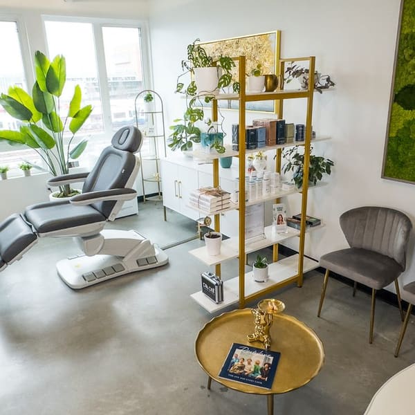 La Clinique Aesthetics - permanent makeup in Seattle, WA