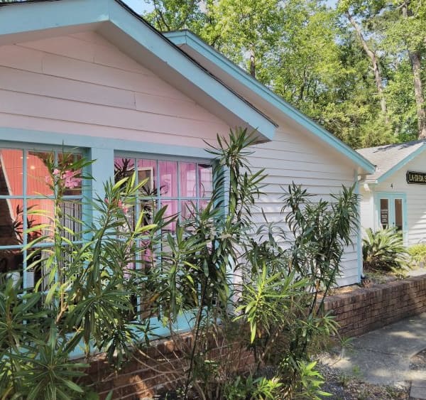 La-Di-Da Salon & Spa - permanent makeup in Calabash, NC