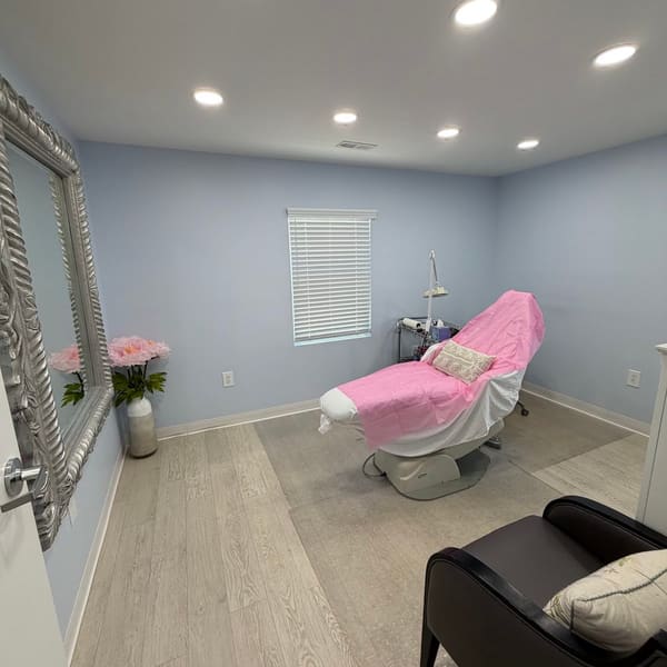 Laser Me - permanent makeup in Ballwin, MO