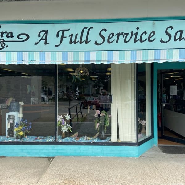 Laura & Co - permanent makeup in Niantic, CT