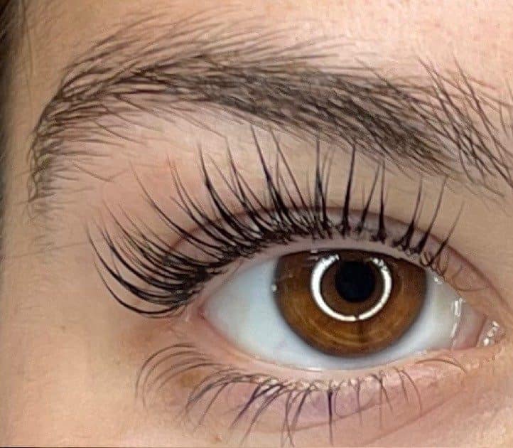 Permanent makeup artists in Londonderry
