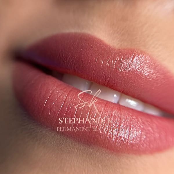 Lulu beauty Artist / Permanent MAkeup Brows / Lips / Eyelashes - permanent makeup in River Rouge, MI