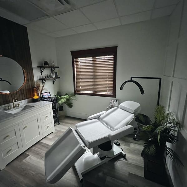 Luxe Beauty Studio - permanent makeup in Eau Claire, WI