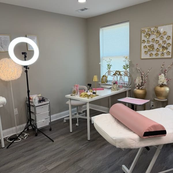 Nazli beauty - permanent makeup in Middle River, MD
