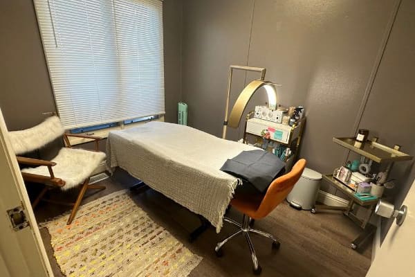 Olivia Oschwald Esthetics - permanent makeup in Springfield, IL