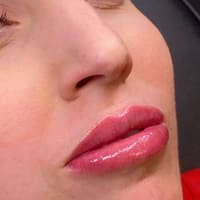 Outlined Identity - permanent makeup work