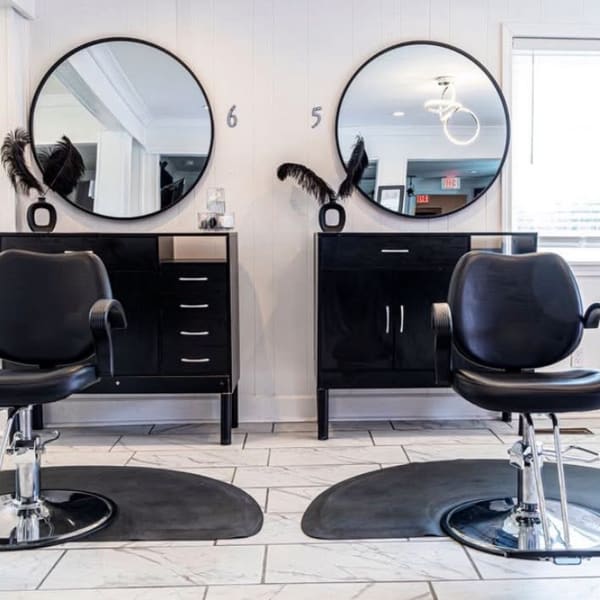 𝐅𝐥𝐚𝐰𝐥𝐞𝐬𝐬 𝐒𝐚𝐥𝐨𝐧 & 𝐒𝐩𝐚 - permanent makeup in Little Rock, AR