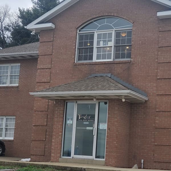 Tangles Hair & Nail Studio - permanent makeup work in St Clairsville, OH