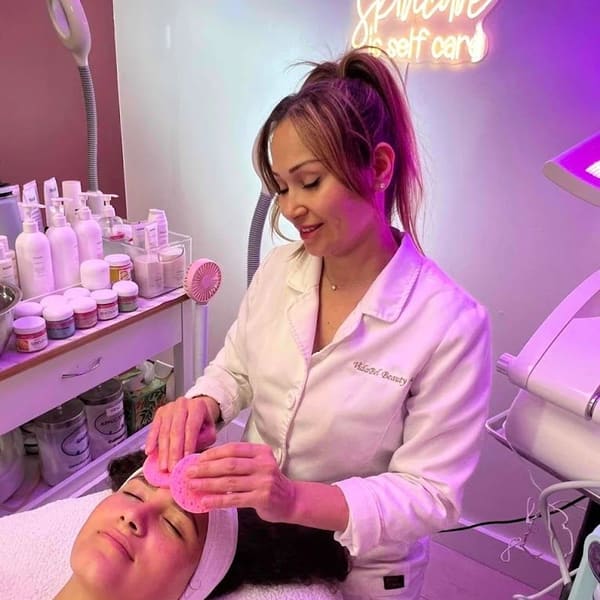 Vida Bel Beauty Spa: Best Facials in Encino & Permanent Make-Up - permanent makeup work in Encino, CA