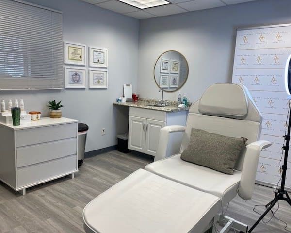 Arch and Crown Aesthetics - permanent makeup work in Cedar Grove, NJ