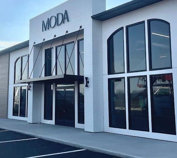 Moda Beauty Bar - permanent makeup work in Winfield, IN