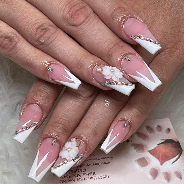 Beauty Nails (30% off makeup tattoo, 15% off new clients. We also do Lash, waxing, facial) - permanent makeup work in Blaine, MN