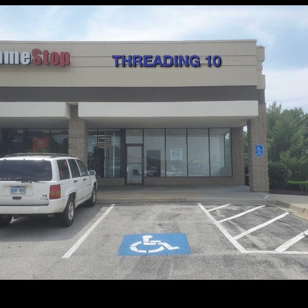 Threading10 - permanent makeup work in Lenexa, KS
