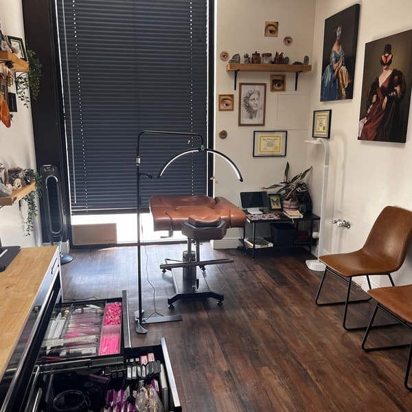 Bladed Beauty Boutique - permanent makeup work in Helotes, TX