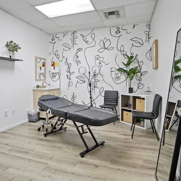 Hairstrokes by Ellie Semi-Permanent Makeup - permanent makeup work in Merced, CA