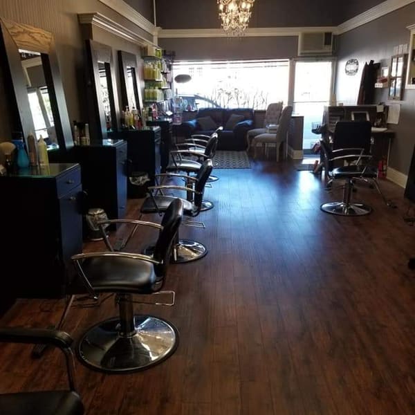 208 Hair Lounge on Main - permanent makeup work in Cambridge, MN