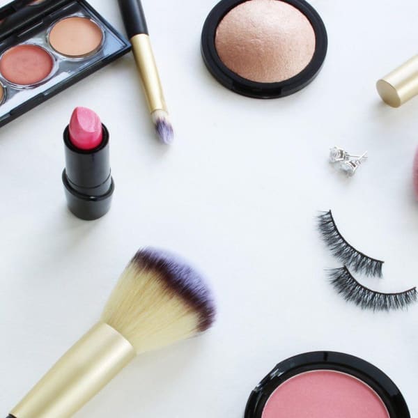 Rave Beauty Bar - permanent makeup in Sylmar, CA