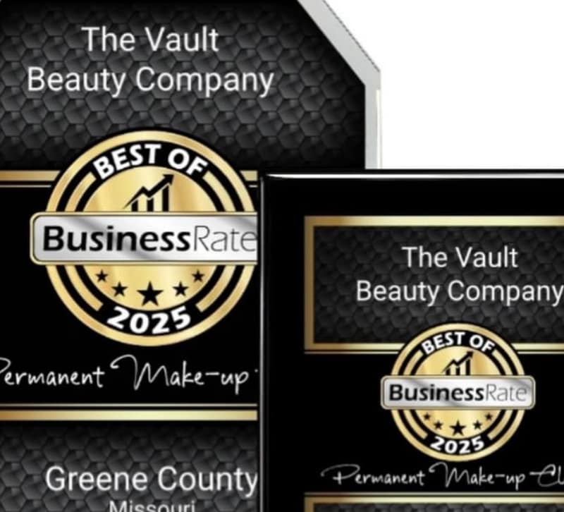 Permanent makeup artists in Republic
